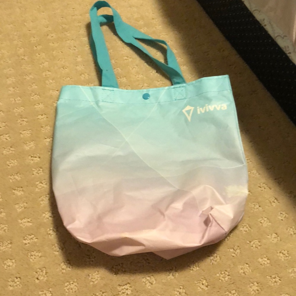 Ivivva bag